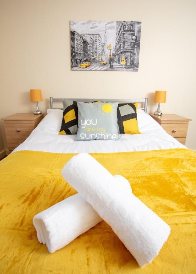 Ample Comforts, Centrally Located, Town Centre Apartment