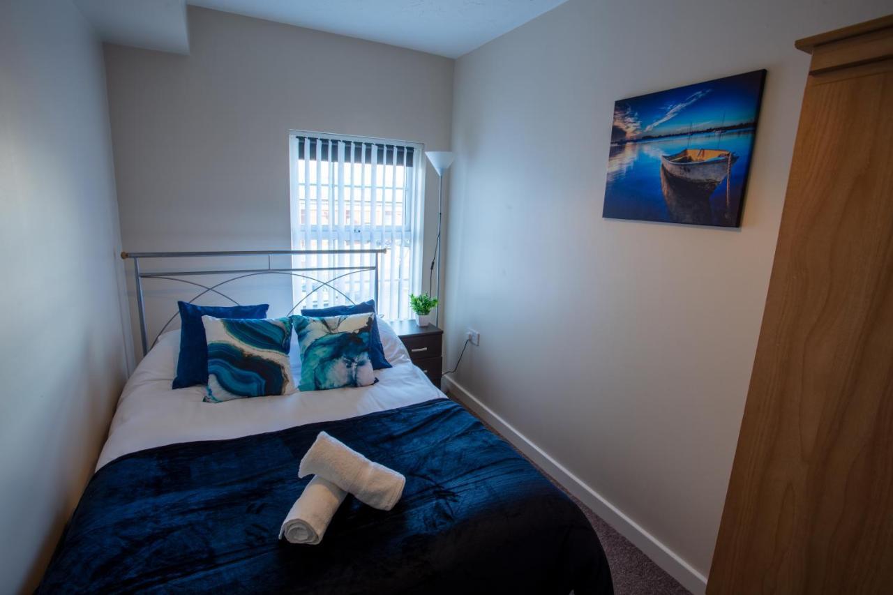 Ample Comforts, Centrally Located, Town Centre Apartment